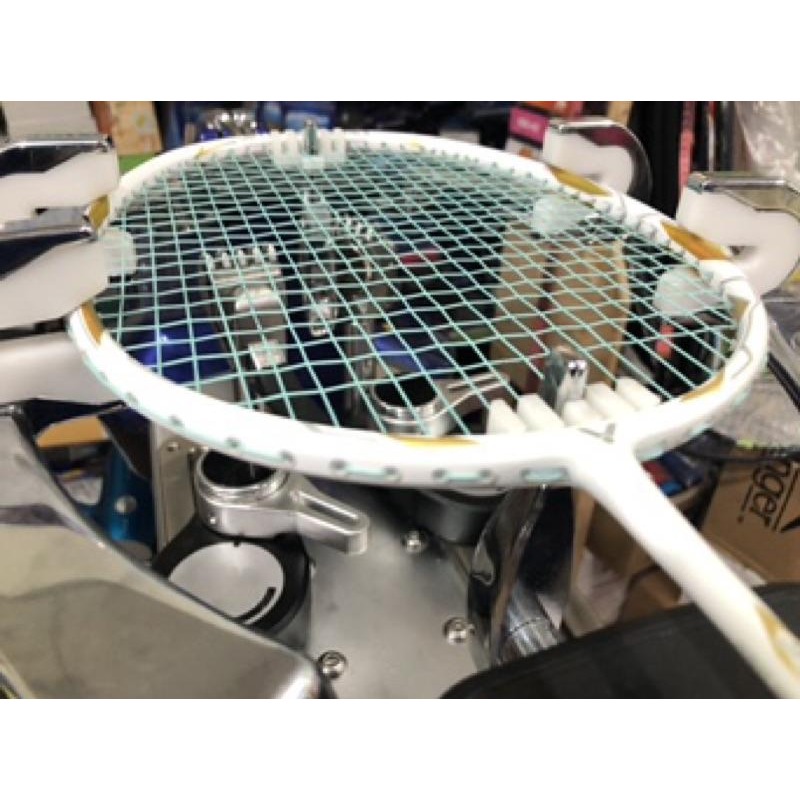 （羽球世家）勝利羽球拍 JS-T1 白帥帥 白金羽球拍 台灣🇹🇼限定款 JST1 攻防拍 4U反發碳管NANO TUBE-細節圖6