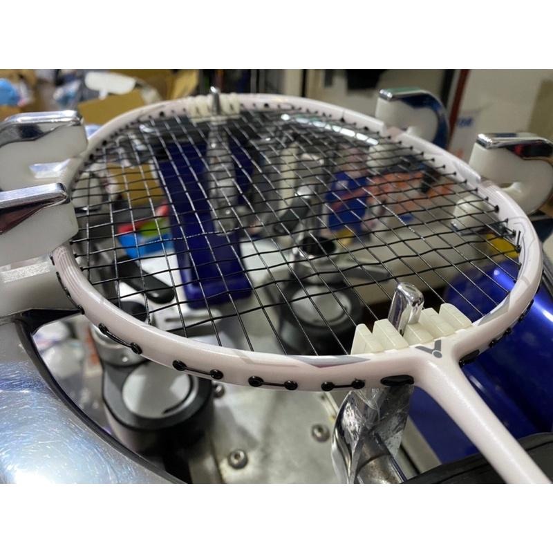 （羽球世家）勝利羽球拍 JS-T1 白帥帥 白金羽球拍 台灣🇹🇼限定款 JST1 攻防拍 4U反發碳管NANO TUBE-細節圖9