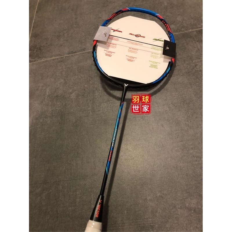 (羽球世家) 勝利 戴資穎 羽球拍 突擊-TK-HAWK  VICTOR 隼中價位版 百洛碳素 + 6.6 SHAFT-細節圖6