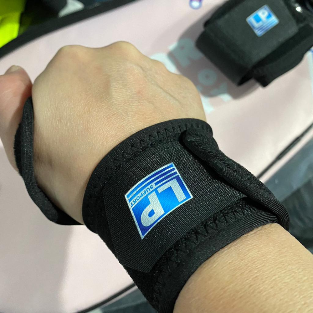 (羽球世家）虎口護腕 LP 739 單片式腕關節護套 單一尺寸 (1個裝) LP739-細節圖2