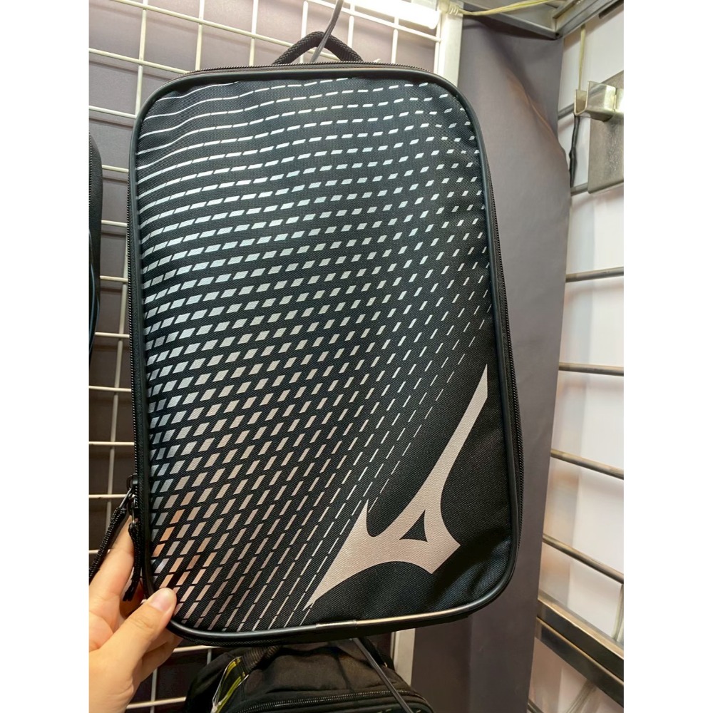 (羽球世家) 美津濃 鞋袋 MIZUNO 提鞋袋 33TMD00102P 黑藍 運動鞋袋 手提鞋帶-規格圖1