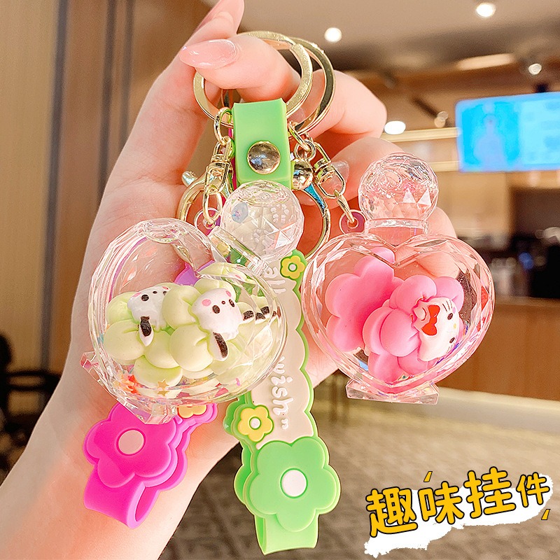 【現貨當天寄出】三麗鷗美樂蒂治癒漂浮液體流沙浴缸小掛件鑰匙扣兒童掛飾 閨蜜情侶配飾-細節圖7