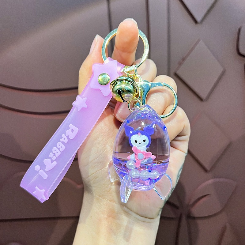 【現貨當天寄出】三麗鷗美樂蒂治癒漂浮液體流沙浴缸小掛件鑰匙扣兒童掛飾 閨蜜情侶配飾-規格圖7