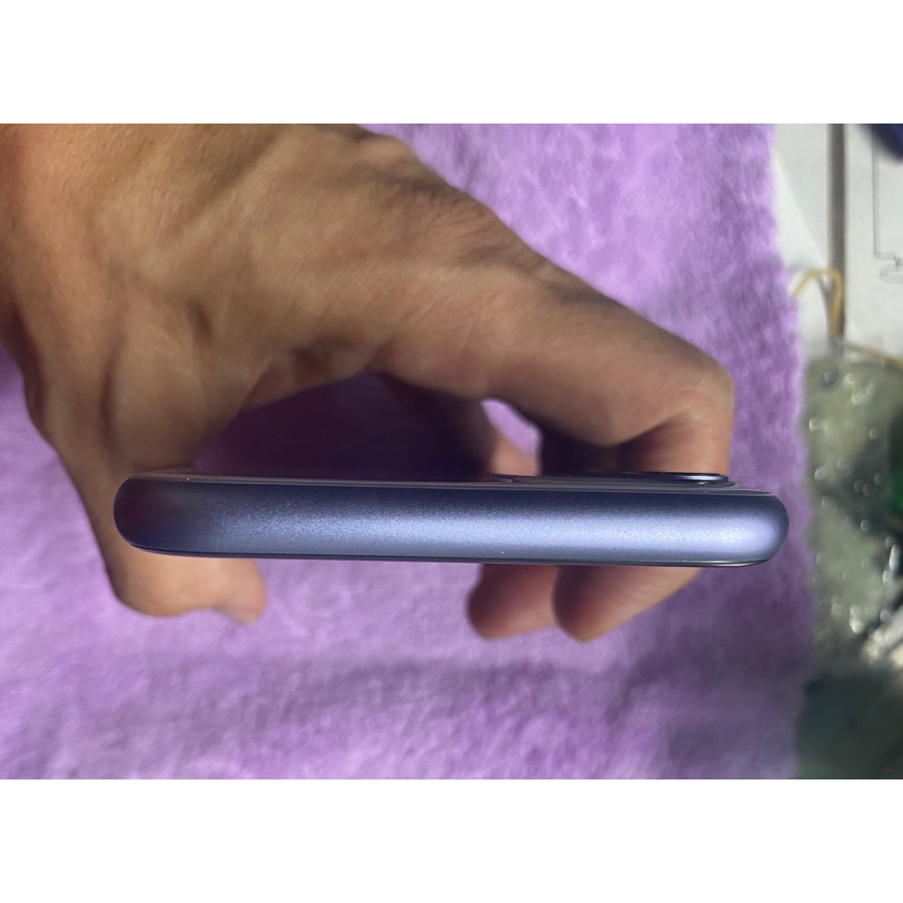 iphone 11 紫 128g 新電池有健康度100%，原機原屏原彩無維修，全機正常，品相良好，外觀很新，無配件，九如-細節圖3