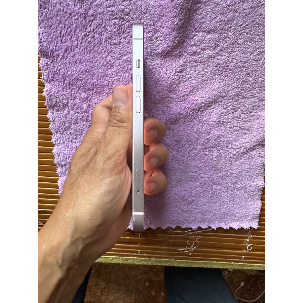 iPhone 13 128g 粉紅電池100%，全機正常，無維修紀綠，外觀有使用痕跡，螢幕無傷-細節圖6