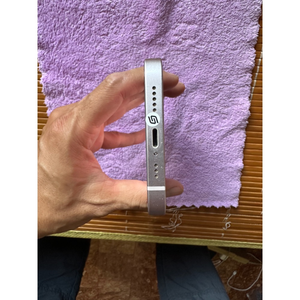 iPhone 13 128g 粉紅電池100%，全機正常，無維修紀綠，外觀有使用痕跡，螢幕無傷-細節圖9