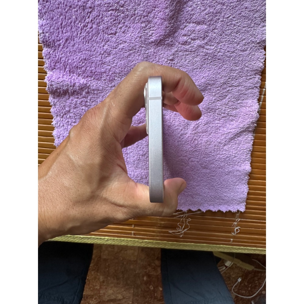iPhone 13 128g 粉紅電池100%，全機正常，無維修紀綠，外觀有使用痕跡，螢幕無傷-細節圖10