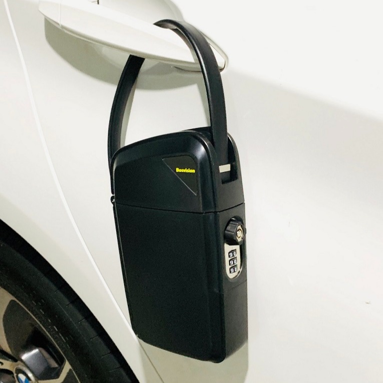 【BOSVISION 博士威】行動保險箱 攜帶式保險箱(8990)-細節圖3