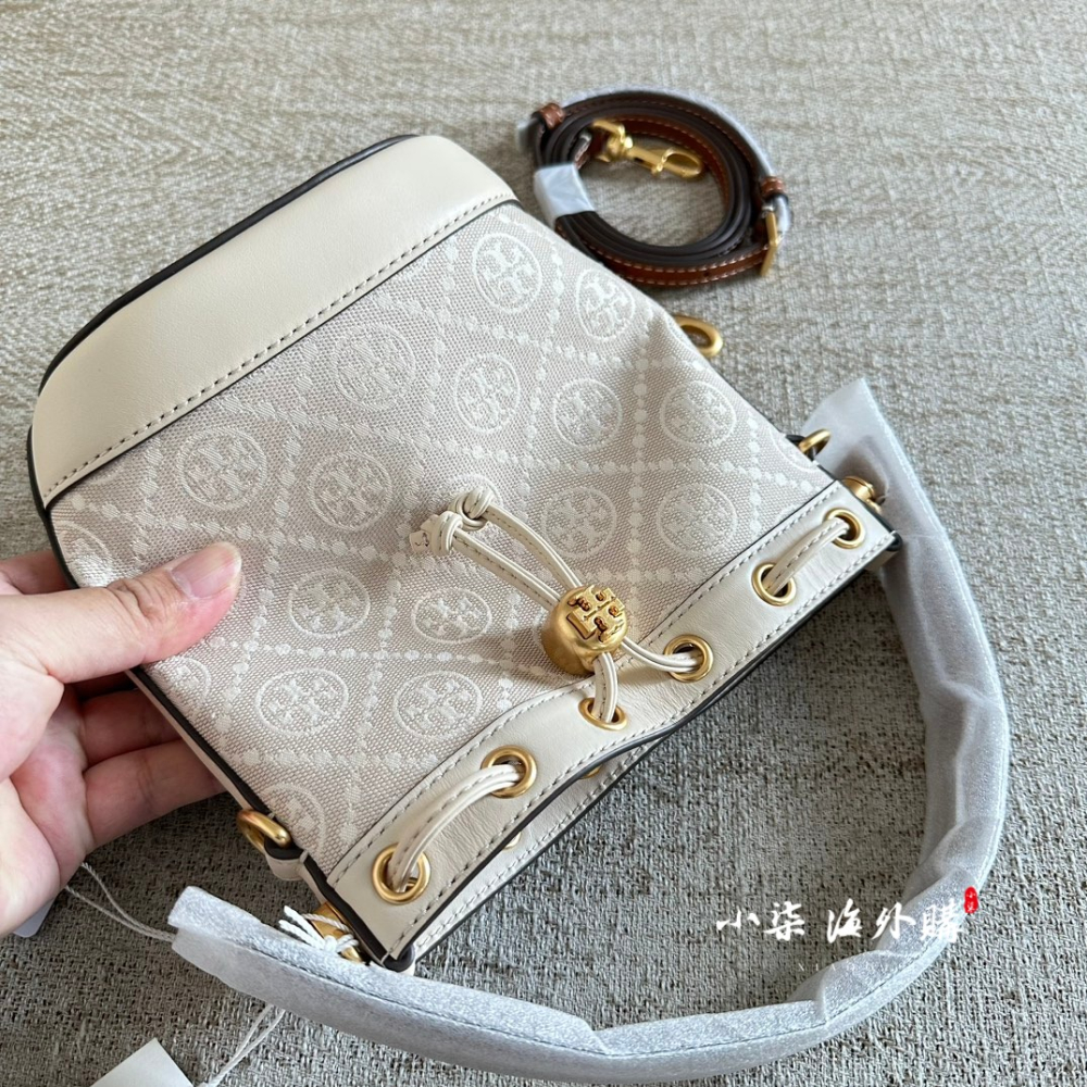 實物拍攝 海外購 TORY BURCH TB 專櫃款 迷你 深藍 印花 T MONOGRAM 水桶包 側背包 TB女包-細節圖5
