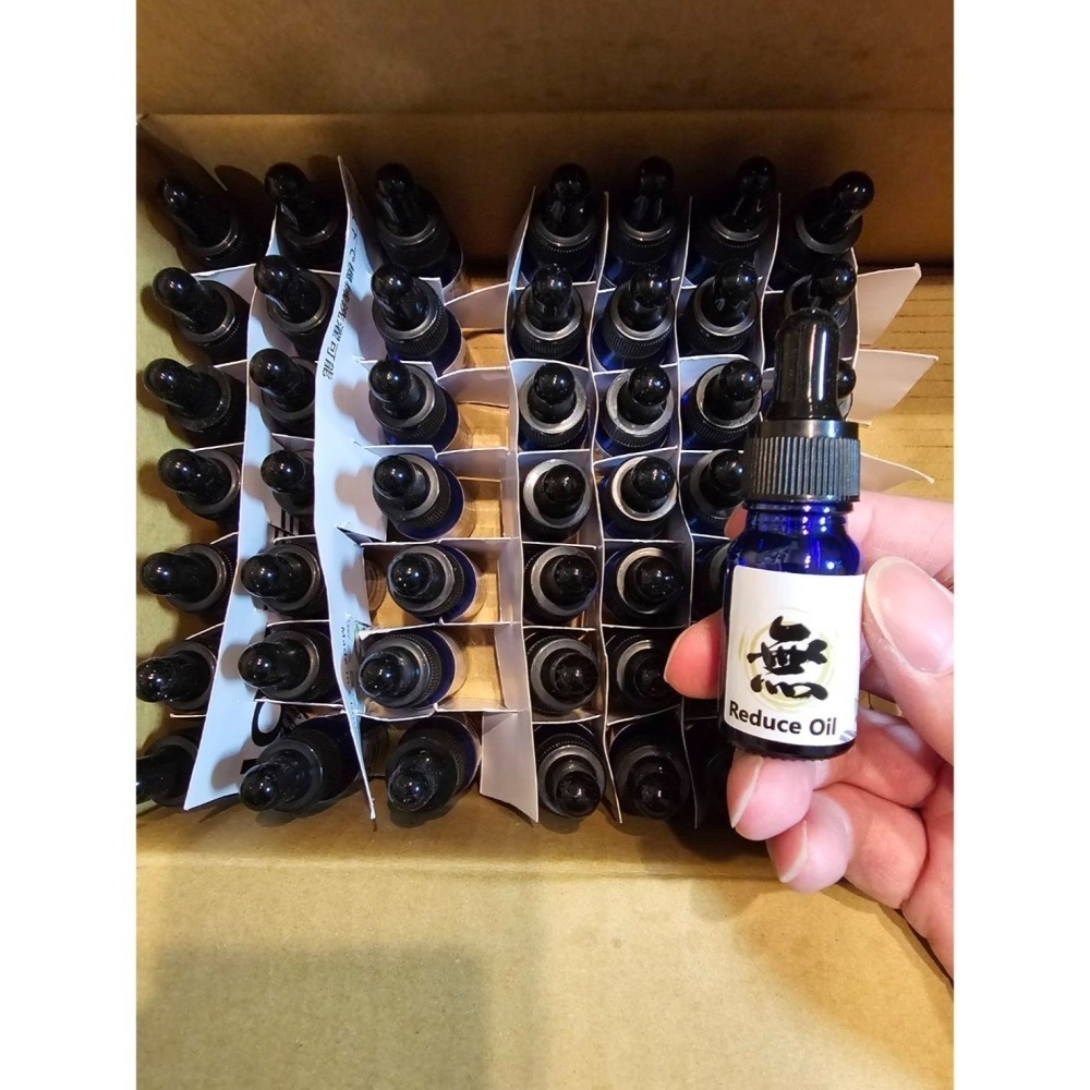 SDS桃園店➠ 日本 TOMOZONE 四驅車 切胎器、胎皮切割器、切胎皮，附替換刀片(15片)、專用潤滑油(1瓶)-細節圖3