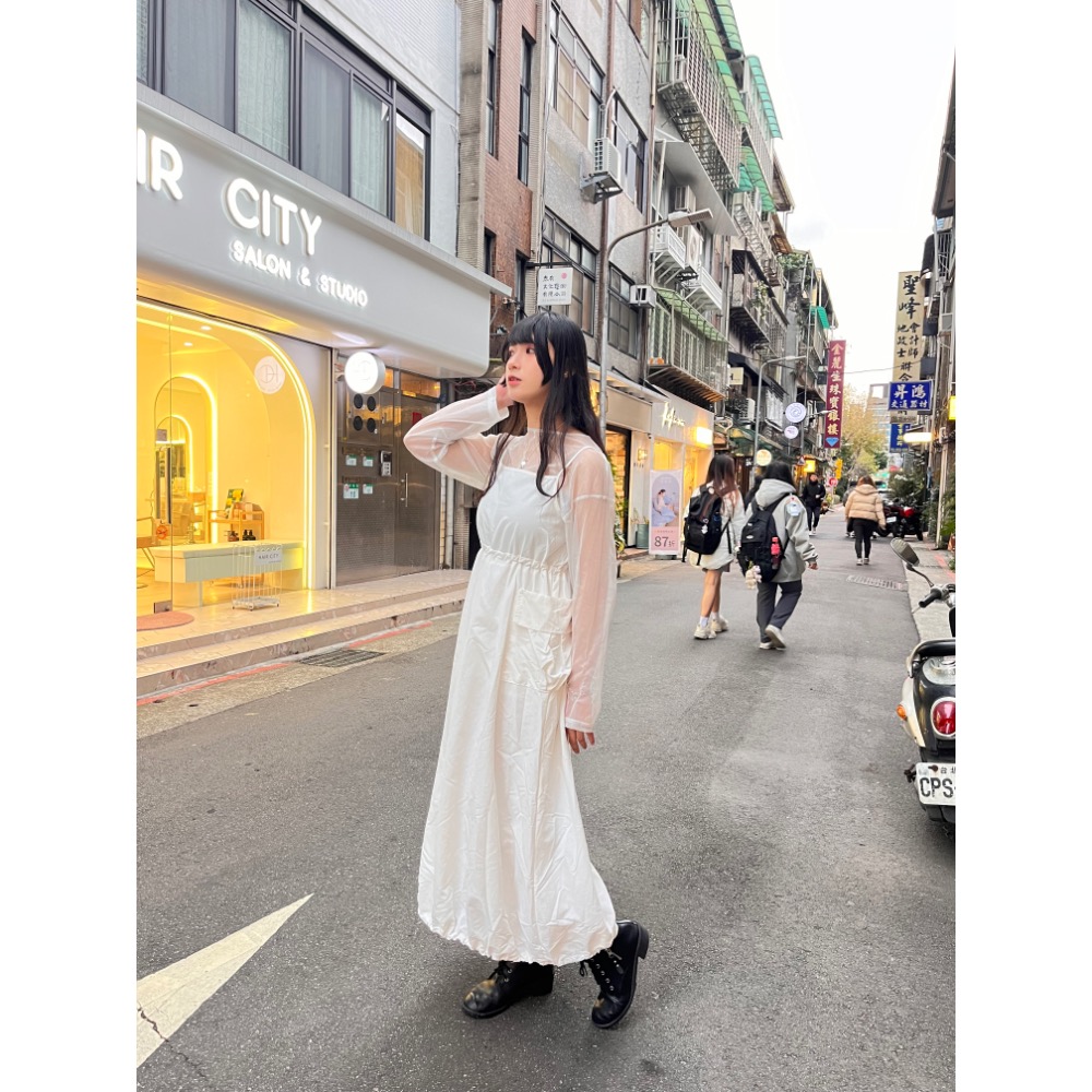 收腰花苞工裝連身裙-細節圖8