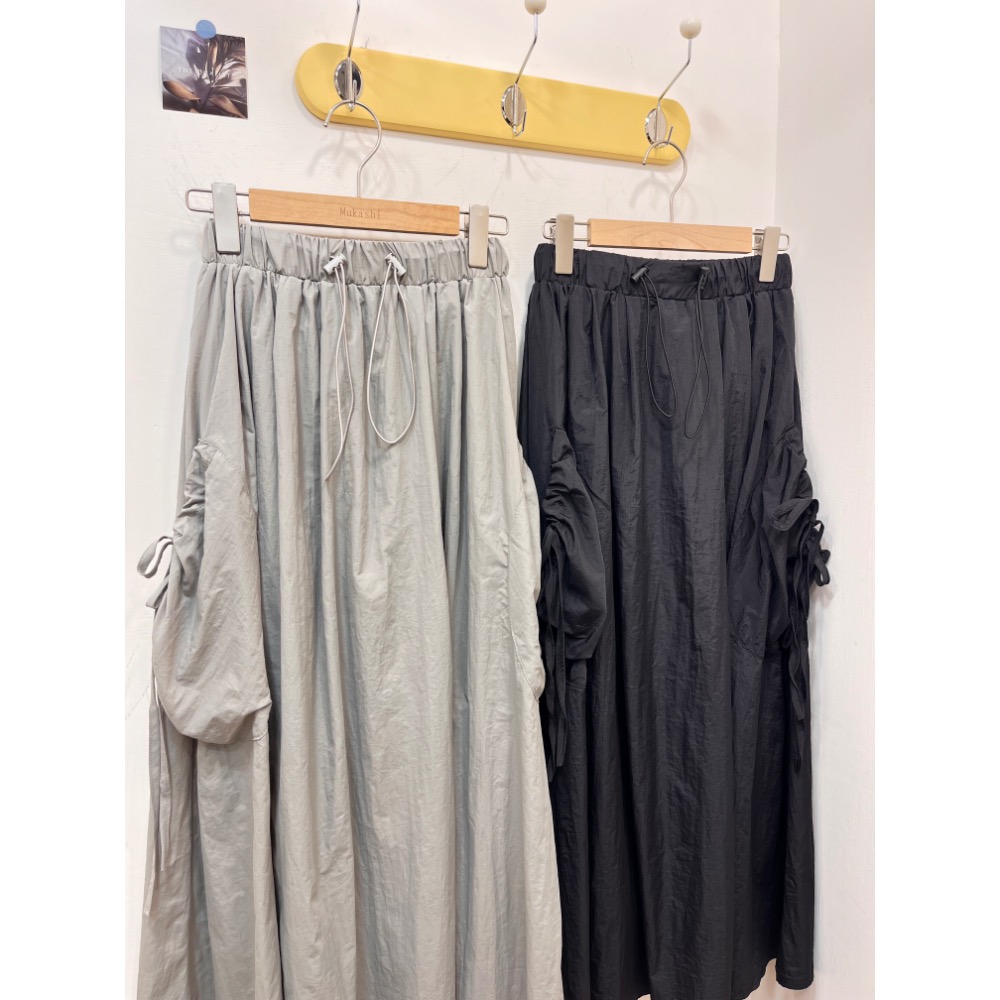 大口袋抽繩日系工裝半身裙(預購)-細節圖2