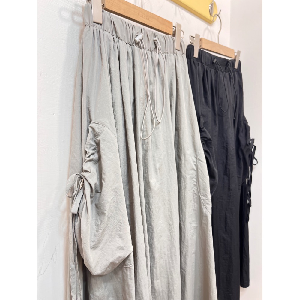 大口袋抽繩日系工裝半身裙(預購)-細節圖3