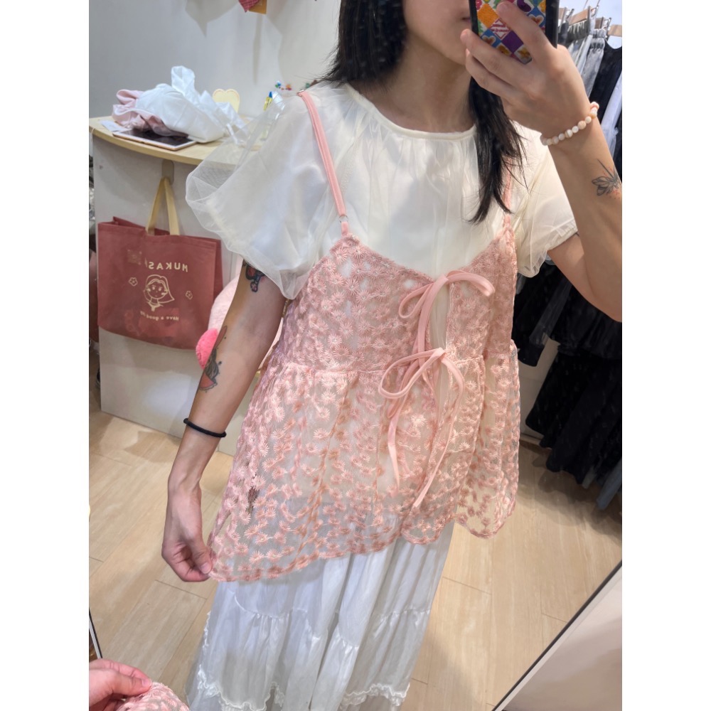 刺繡小花雙綁帶背心-細節圖5