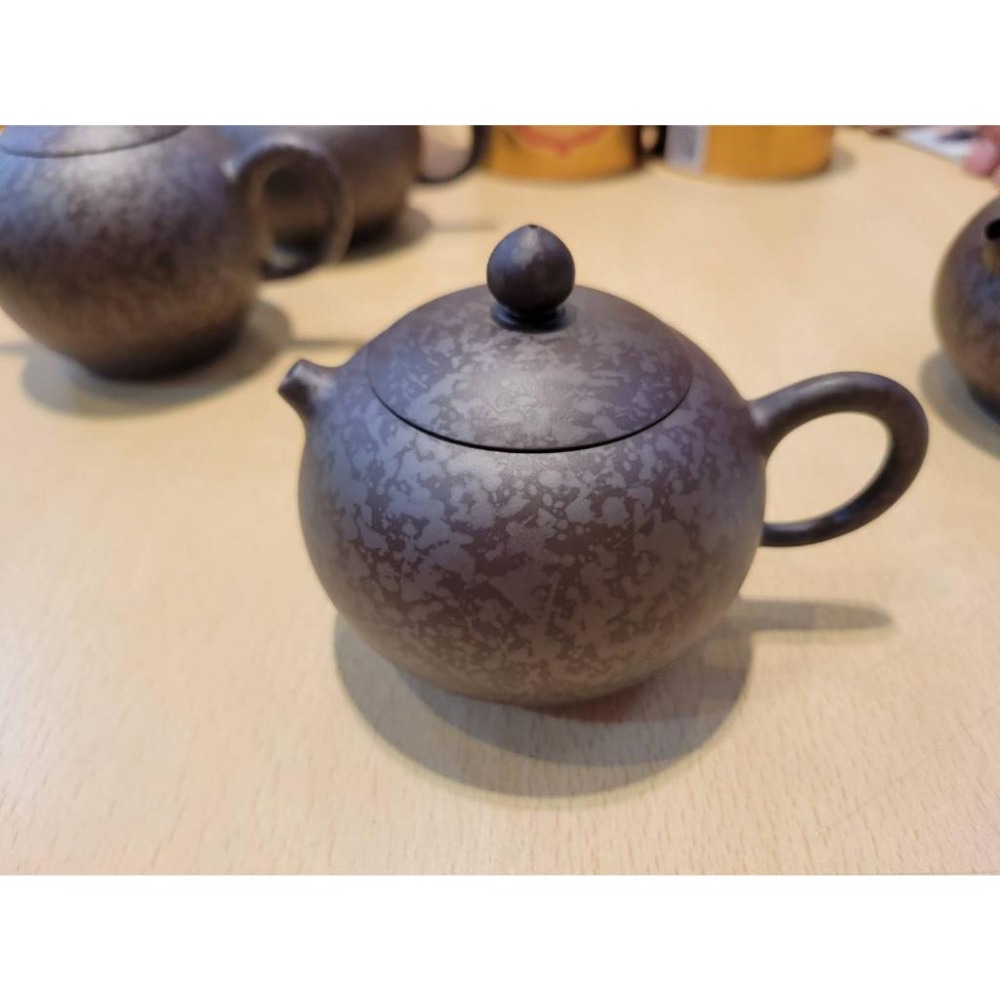 【澄韻堂】現貨全新正品、免運-台灣陶藝名家 林國賢 手拉胚茶壺 手工紫砂斑點單壺-約190~200cc附証書-細節圖5