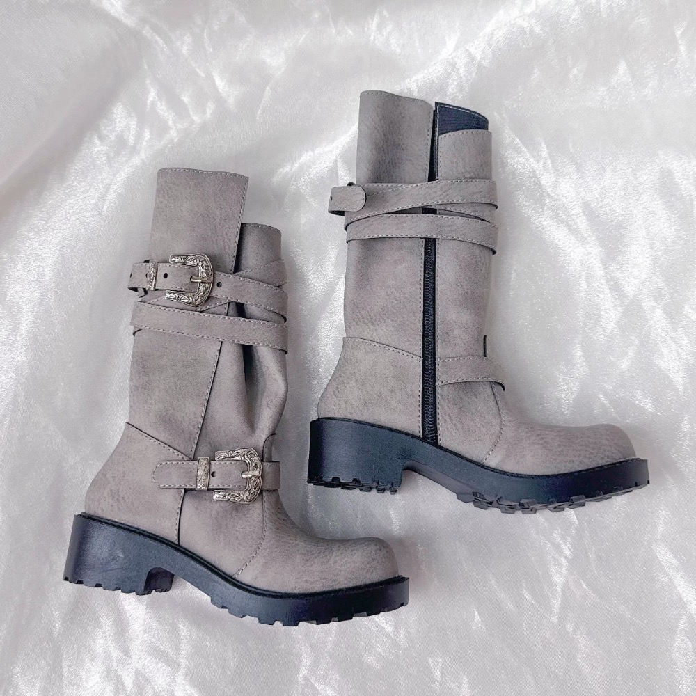 美品👢神奇的Emma 75bjd 不對稱翻邊靴 淺灰 我們的鞋櫃-細節圖3