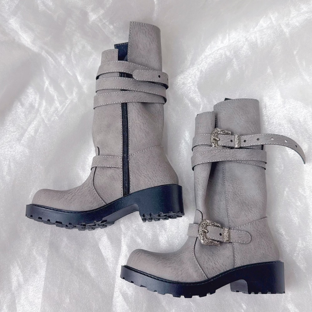 美品👢神奇的Emma 75bjd 不對稱翻邊靴 淺灰 我們的鞋櫃-細節圖4