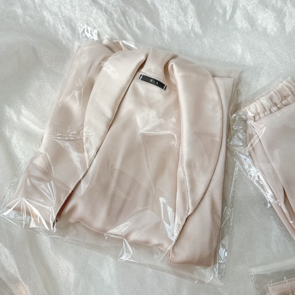 台現🇹🇼韓國zagram 75 bjd緞面 香檳粉睡衣睡袍三件組 娃衣-細節圖4