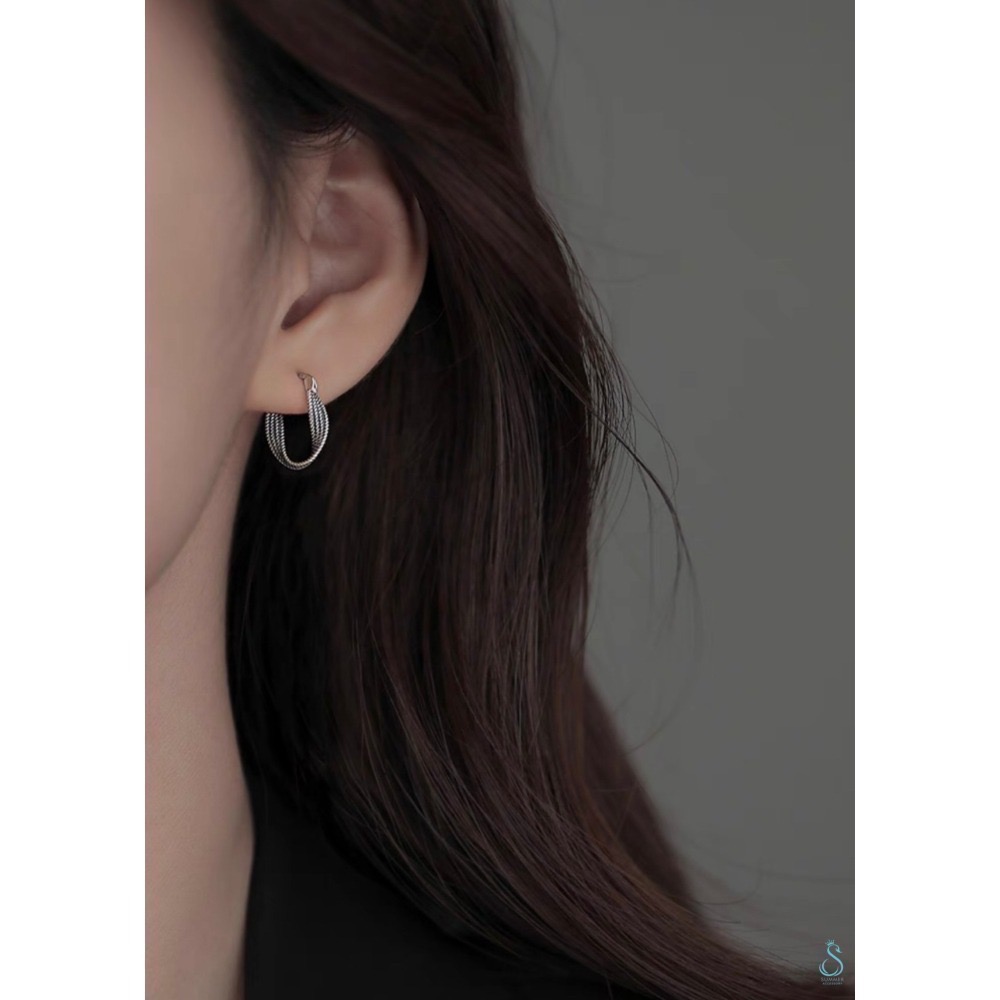 SUMMER 銀飾💫［925純銀］復古泰銀 麻花弦弧線條 耳扣耳環 純銀耳環-細節圖8