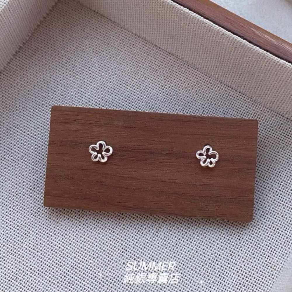 SUMMER 銀飾💫［999足銀］<綣綣花語>鎖珠式耳環 洗澡睡覺不用摘 立體造型 純銀耳環 迷你耳環 純銀飾品-細節圖2