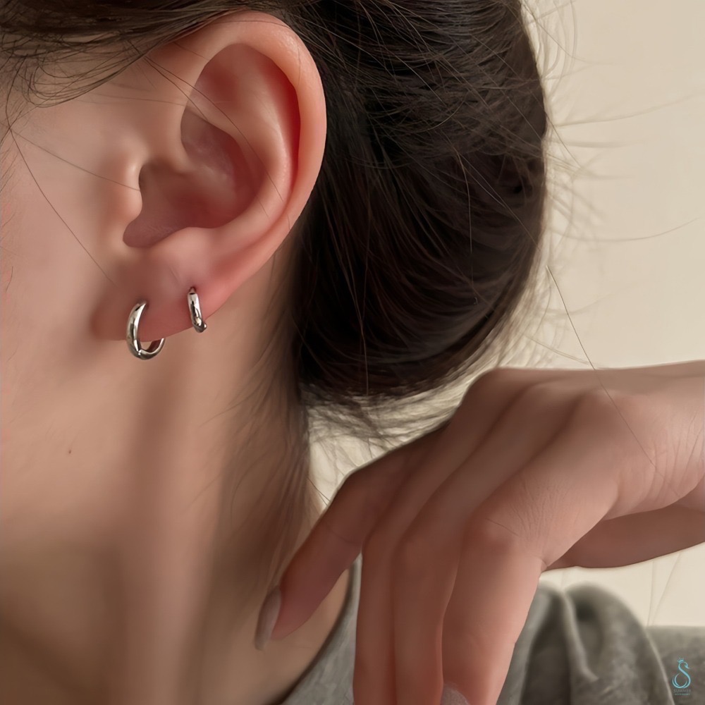 SUMMER 銀飾💫［925純銀］加寛素圈 易扣式耳環 男女多尺寸 面寬3mm 洗澡睡覺不用摘 純銀耳環-細節圖4