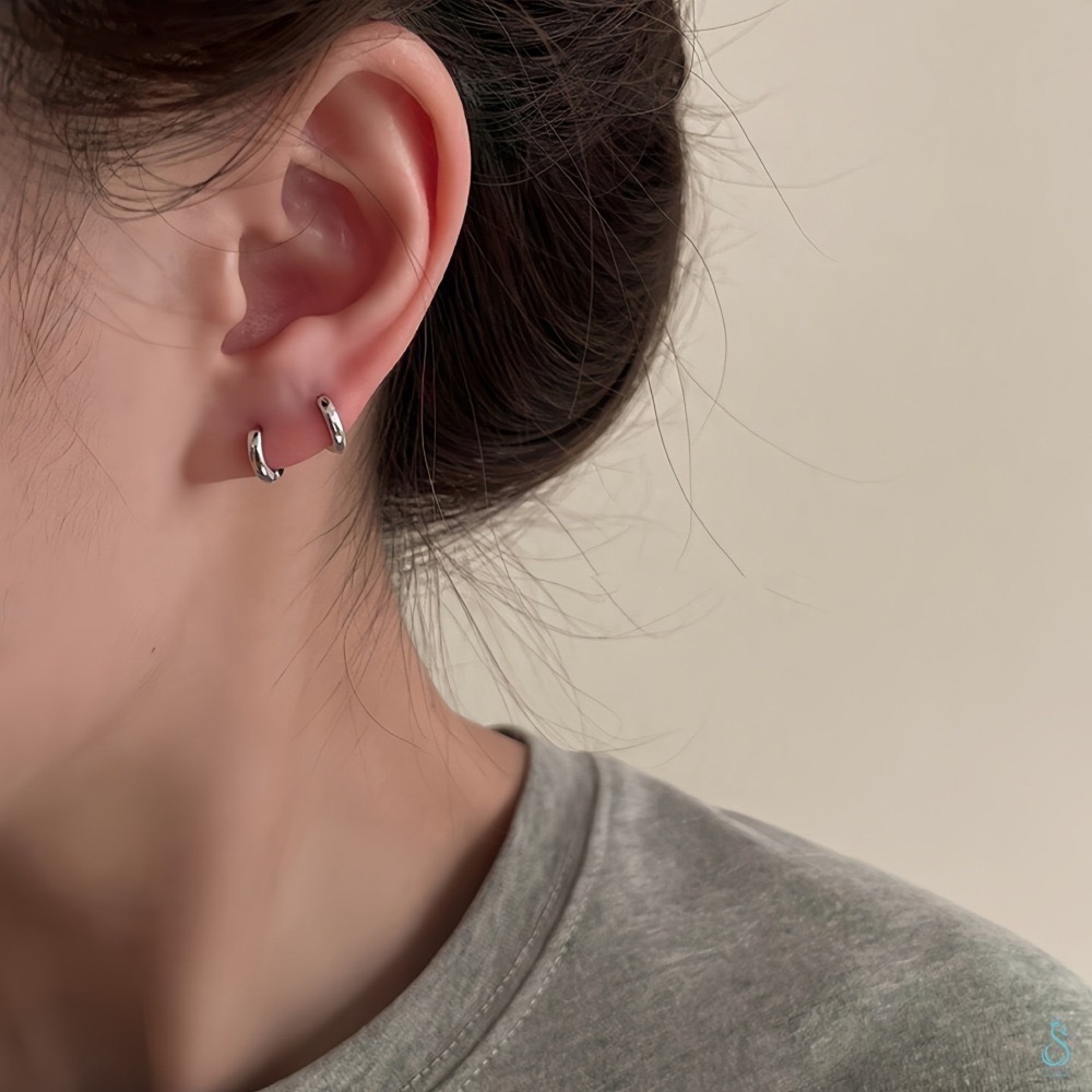 SUMMER 銀飾💫［925純銀］加寛素圈 易扣式耳環 男女多尺寸 面寬3mm 洗澡睡覺不用摘 純銀耳環-細節圖5