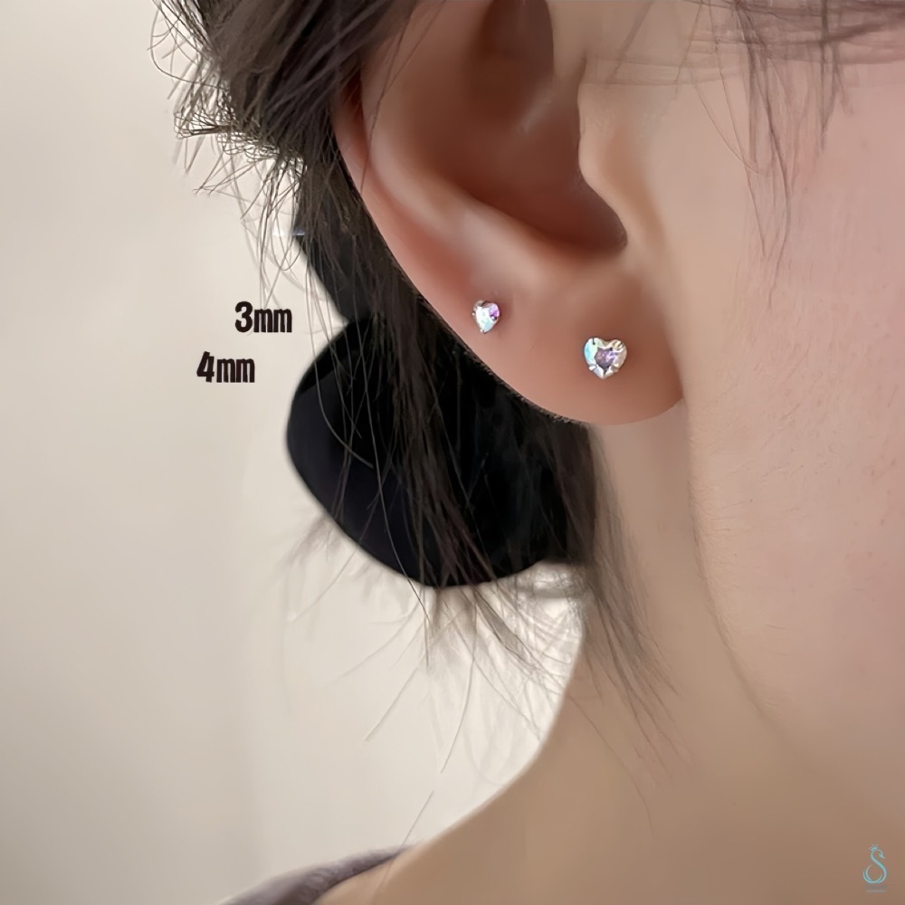 SUMMER 銀飾💫［999足銀］閃亮煥采水鑽耳環 養耳抗過敏 愛心鑽 圓鑽 洗澡睡覺不用摘 平面服貼設計 純銀耳環-細節圖6