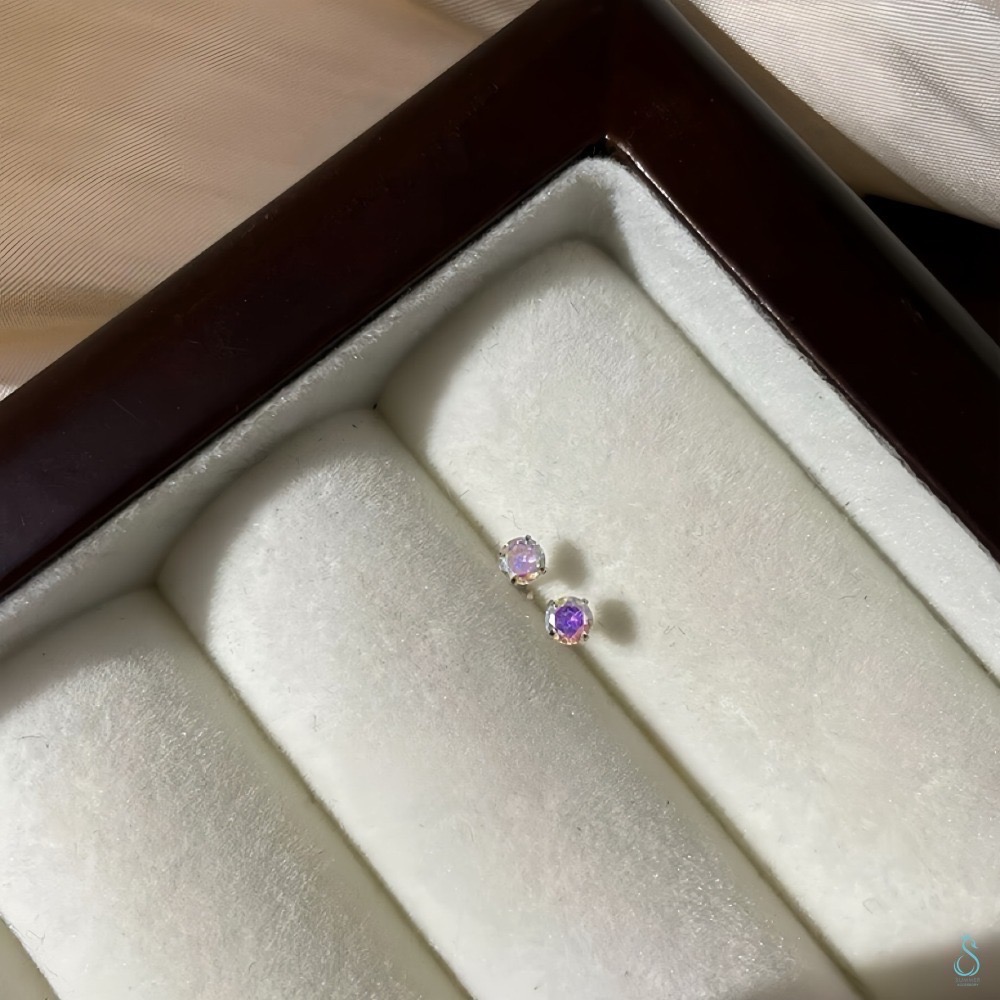 SUMMER 銀飾💫［999足銀］閃亮煥采水鑽耳環 養耳抗過敏 愛心鑽 圓鑽 洗澡睡覺不用摘 平面服貼設計 純銀耳環-規格圖8