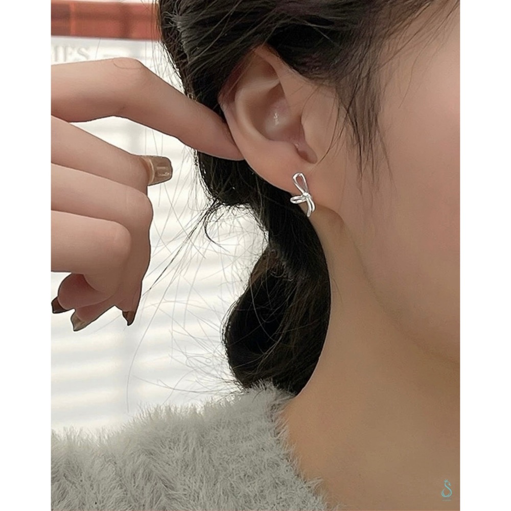 SUMMER 銀飾💫［925純銀］絲韻蝶語 蝴蝶結耳環 純銀耳環 純銀飾品-細節圖5