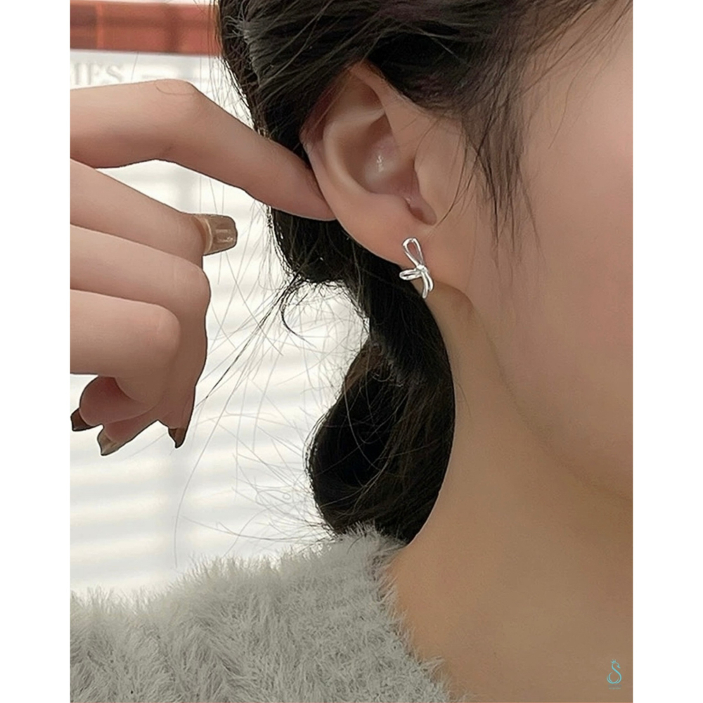 SUMMER 銀飾💫［925純銀］絲韻蝶語 蝴蝶結耳環 純銀耳環 純銀飾品-細節圖5