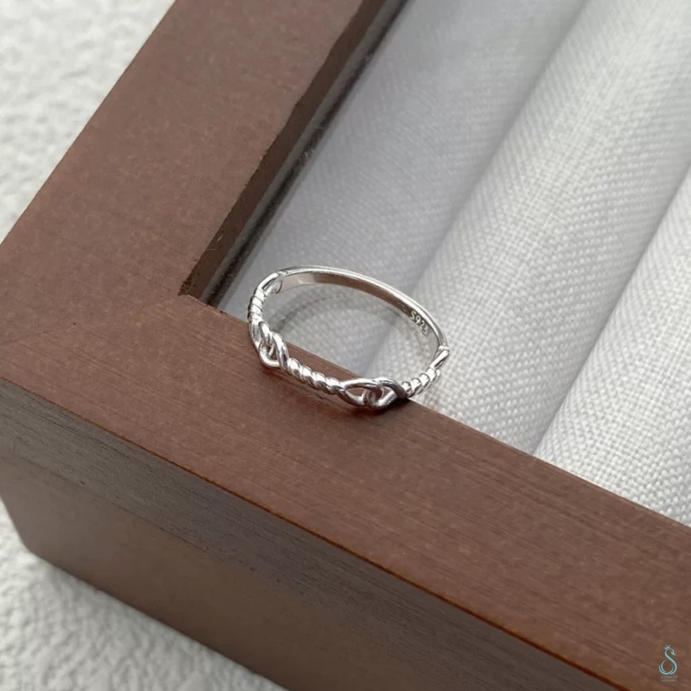 SUMMER 銀飾💫［925純銀］永恆之結 防小人尾戒 純銀戒指 純銀尾戒 純銀飾品-細節圖3