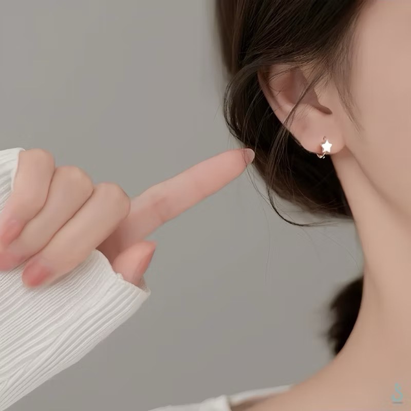 SUMMER 銀飾💫［999足銀］<小幸運星> 迷你貼耳耳環 純銀耳環 星星耳環 純銀飾品-細節圖3