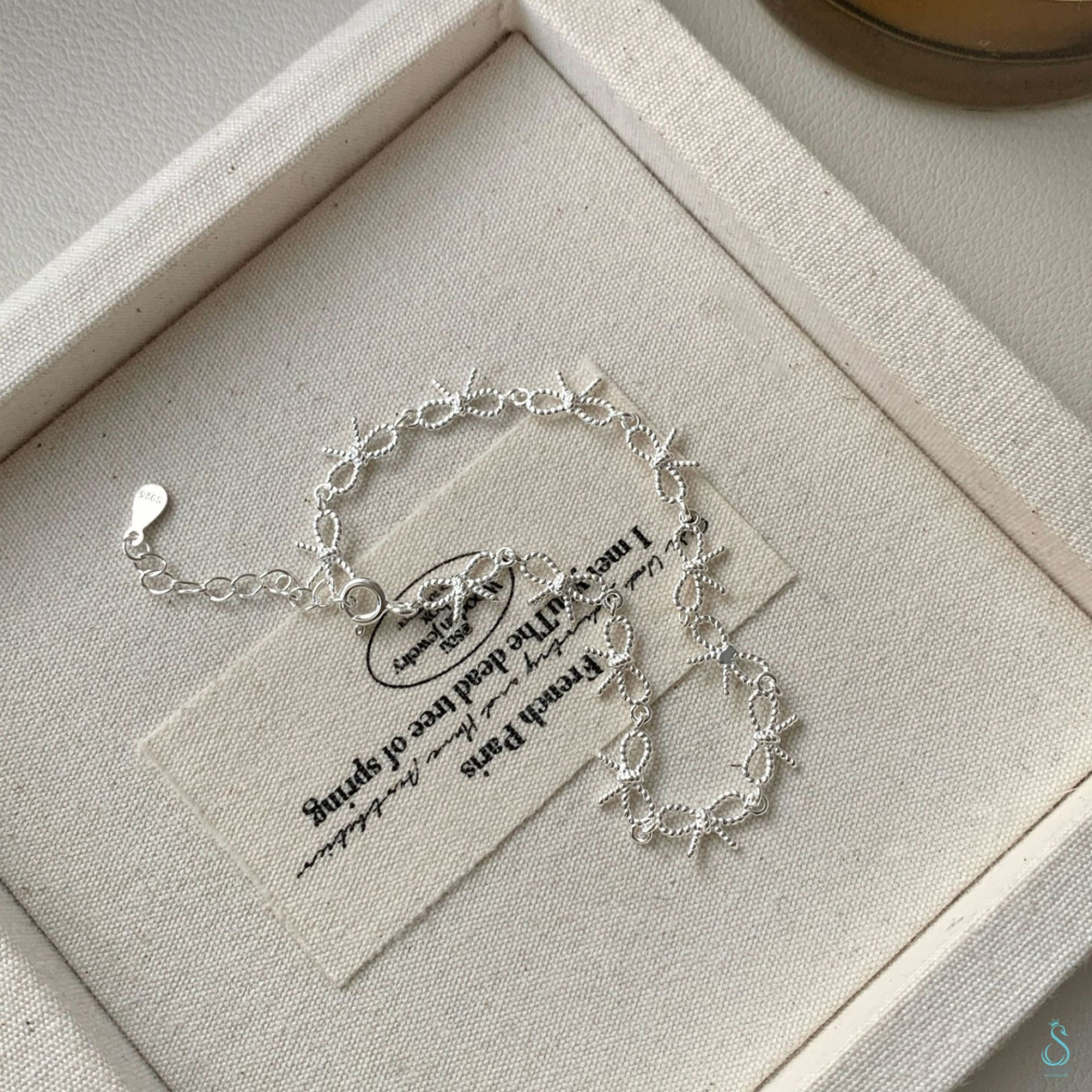 SUMMER韓 銀飾💫［925純銀］<小幸運>蝴蝶結手鏈 寓意「幸運與美好」純銀手鍊 純銀飾品-細節圖2