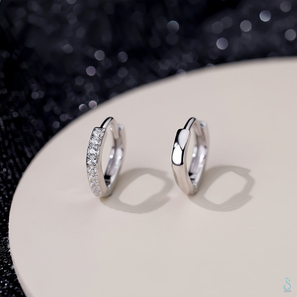 SUMMER韓 銀飾💫［925純銀］<日常微光> 菱形不對稱易扣式耳環 耳扣 純銀耳環 純銀飾品-細節圖3