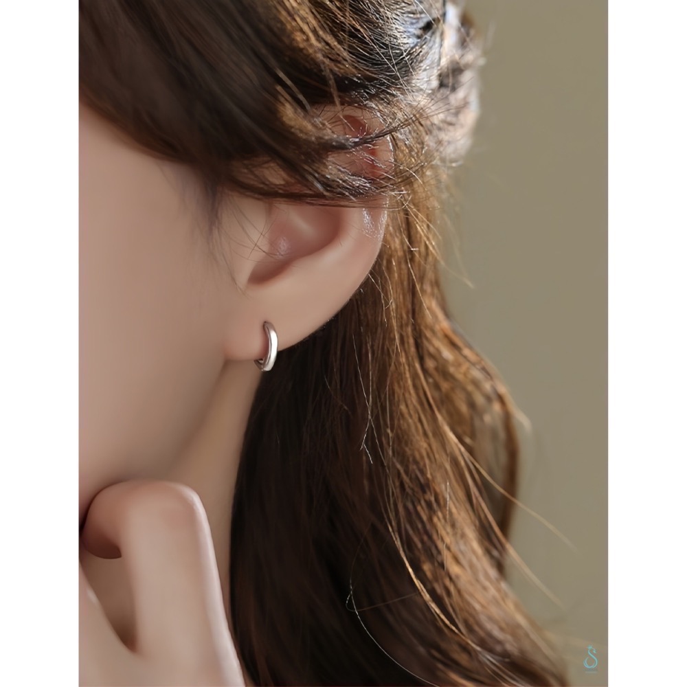 SUMMER韓 銀飾💫［925純銀］<日常微光> 菱形不對稱易扣式耳環 耳扣 純銀耳環 純銀飾品-細節圖5