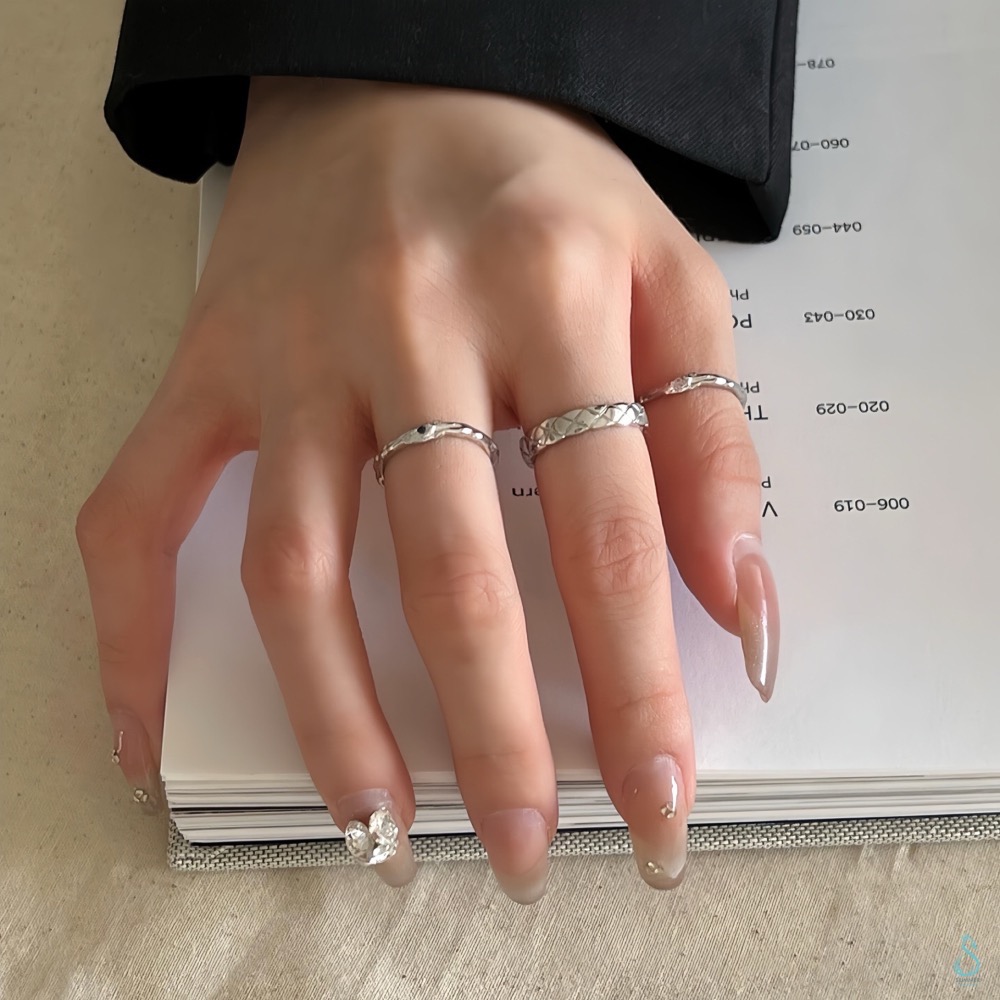 SUMMER 銀飾💫［925純銀］<菱格光影> 純銀戒指 開口可調 純銀飾品-細節圖8