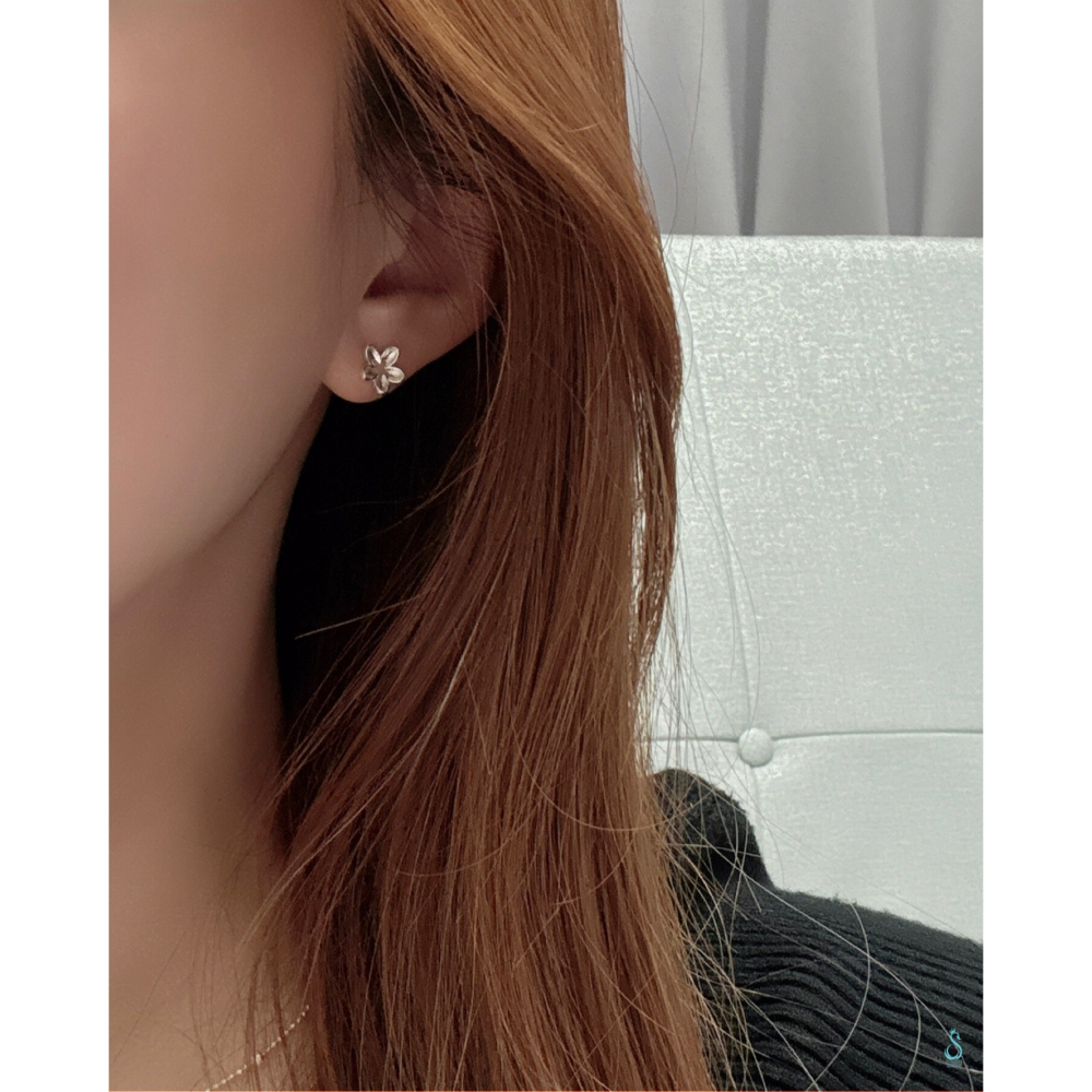 SUMMER 銀飾💫［925純銀］<光影花語>純銀耳環 立體小花 花朵 養耳純銀飾品-細節圖2