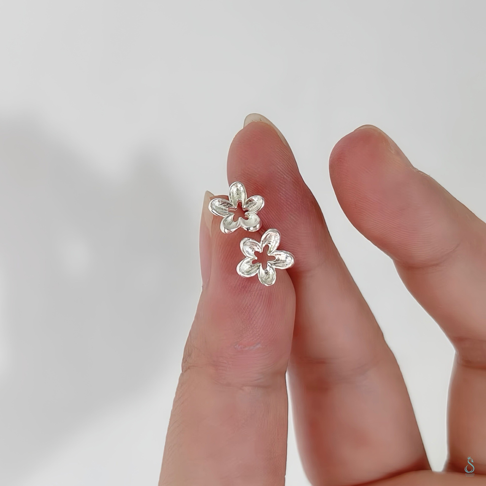 SUMMER 銀飾💫［925純銀］<光影花語>純銀耳環 立體小花 花朵 養耳純銀飾品-細節圖7