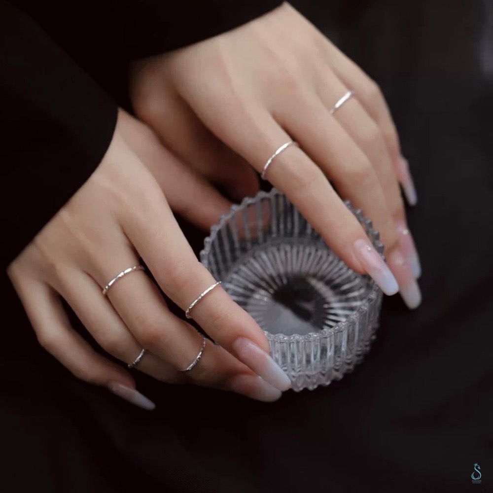 SUMMER 銀飾💫［925純銀］<微光印記>純銀戒 線戒 細戒 尾戒 可佩戴洗澡睡覺 多尺寸純銀戒指 純銀飾品-細節圖3