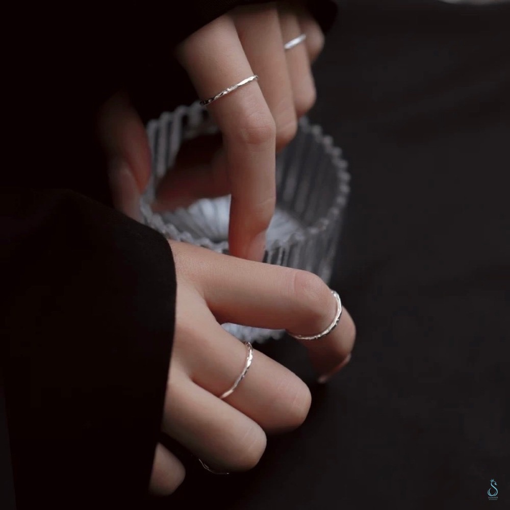 SUMMER 銀飾💫［925純銀］<微光印記>純銀戒 線戒 細戒 尾戒 可佩戴洗澡睡覺 多尺寸純銀戒指 純銀飾品-細節圖7