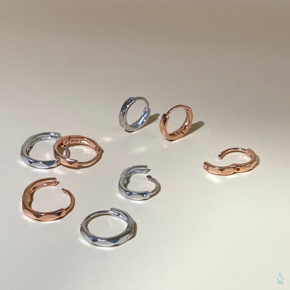 SUMMER韓 銀飾💫［925純銀］<幾何稜光耳圈> 易扣式純銀耳環 耳扣圈圈耳環 純銀飾品-細節圖5