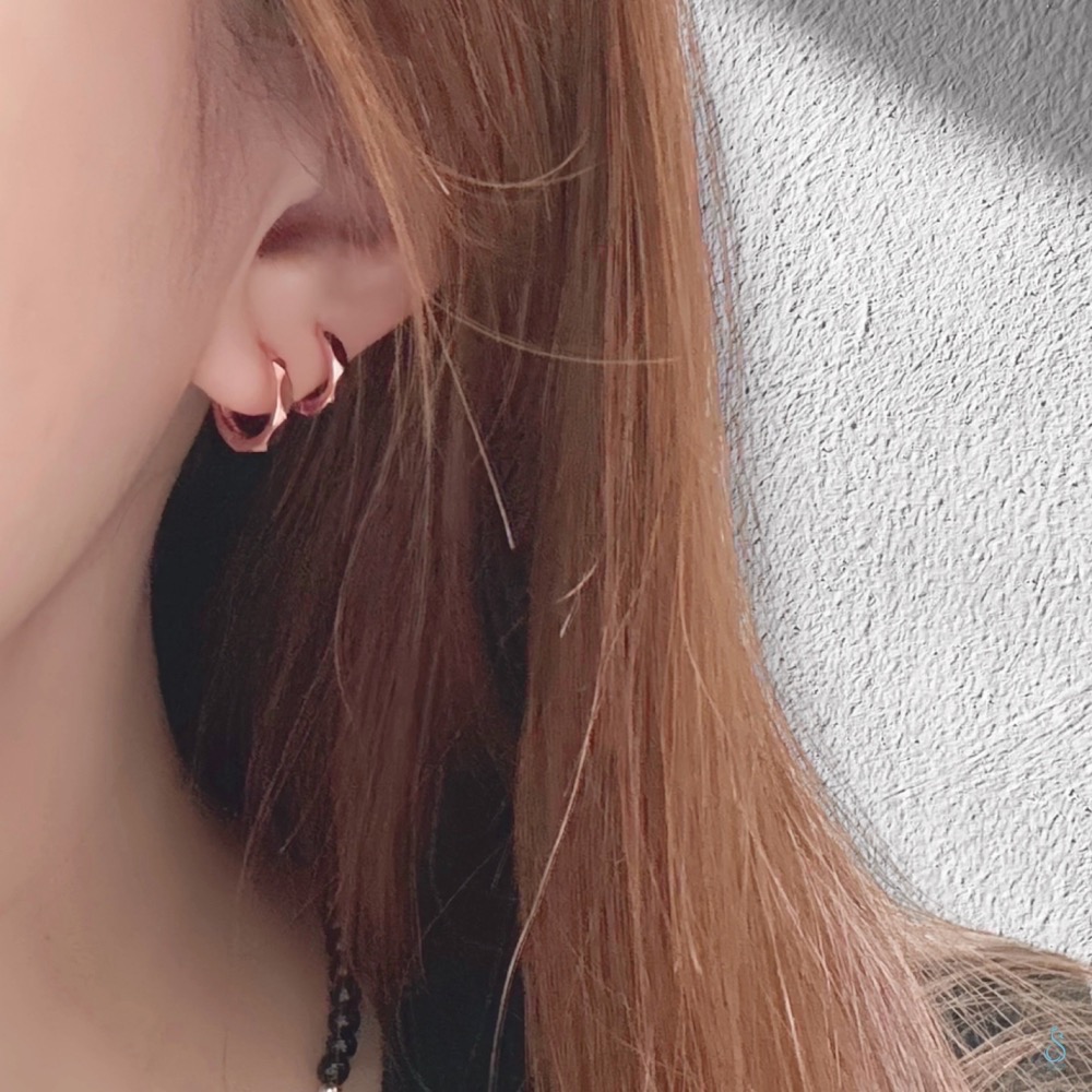 SUMMER韓 銀飾💫［925純銀］<幾何稜光耳圈> 易扣式純銀耳環 耳扣圈圈耳環 純銀飾品-細節圖7