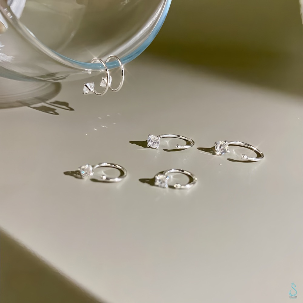 SUMMER 銀飾💫［999足銀］經典款閃鑽C型耳環 洗澡睡覺不用摘 男女可載 養耳必備 純銀耳環 純銀飾品-細節圖9