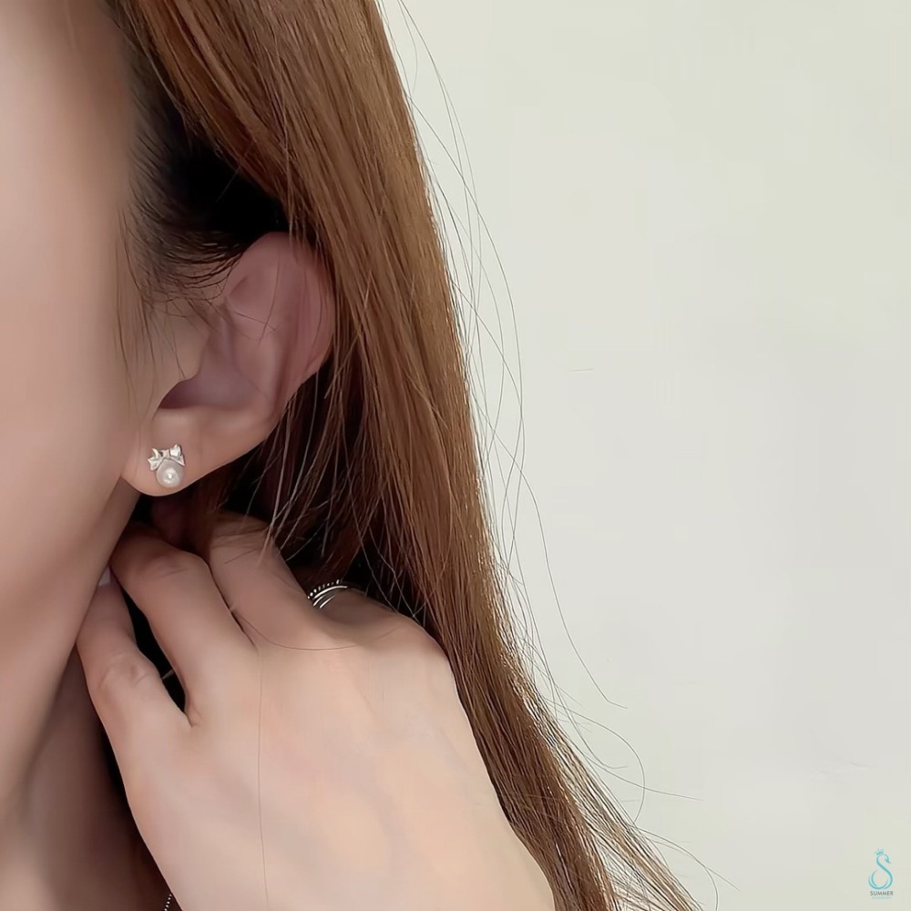 SUMMER韓 銀飾💫［925純銀］約會必備🎀<甜心蝴蝶結珍珠耳環>鎖珠式耳環 正韓 珍珠 耳骨 轉珠純銀耳環 純銀-細節圖8