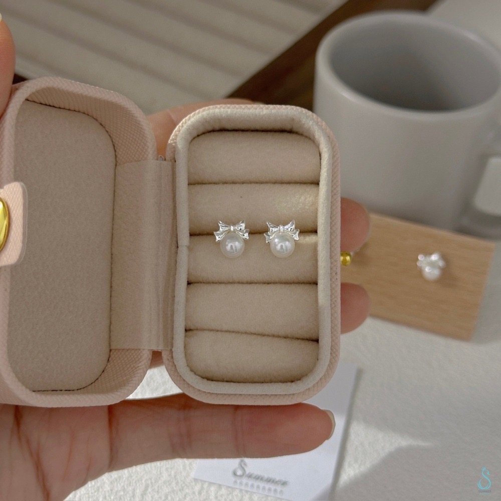 SUMMER韓 銀飾💫［925純銀］約會必備🎀<甜心蝴蝶結珍珠耳環>鎖珠式耳環 正韓 珍珠 耳骨 轉珠純銀耳環 純銀-細節圖5