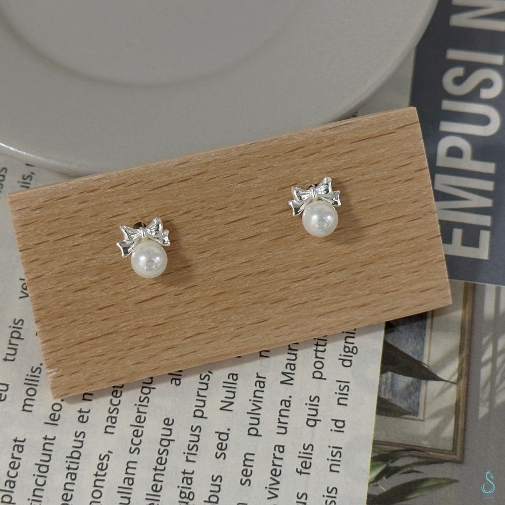 SUMMER韓 銀飾💫［925純銀］約會必備🎀<甜心蝴蝶結珍珠耳環>鎖珠式耳環 正韓 珍珠 耳骨 轉珠純銀耳環 純銀-細節圖6