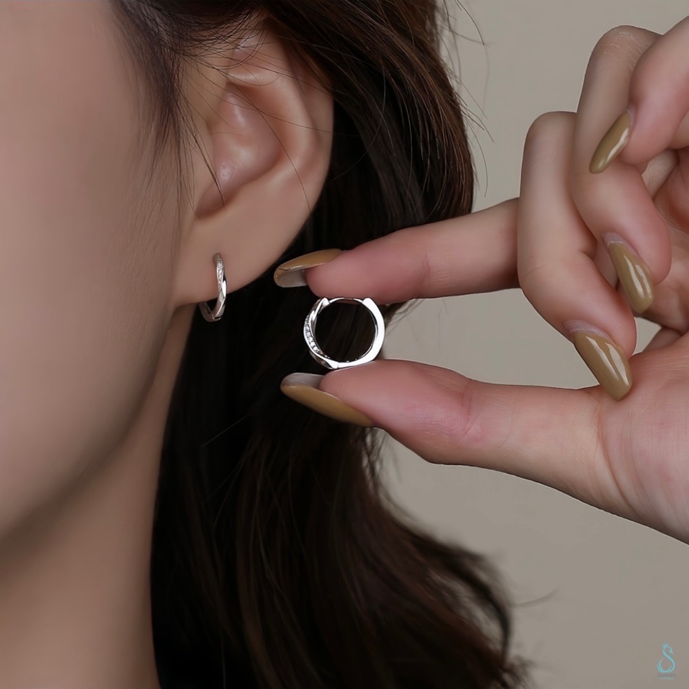 SUMMER 銀飾💫［925純銀］<流光之環> 純銀耳環 易扣式 耳扣耳環 純銀飾品-細節圖4