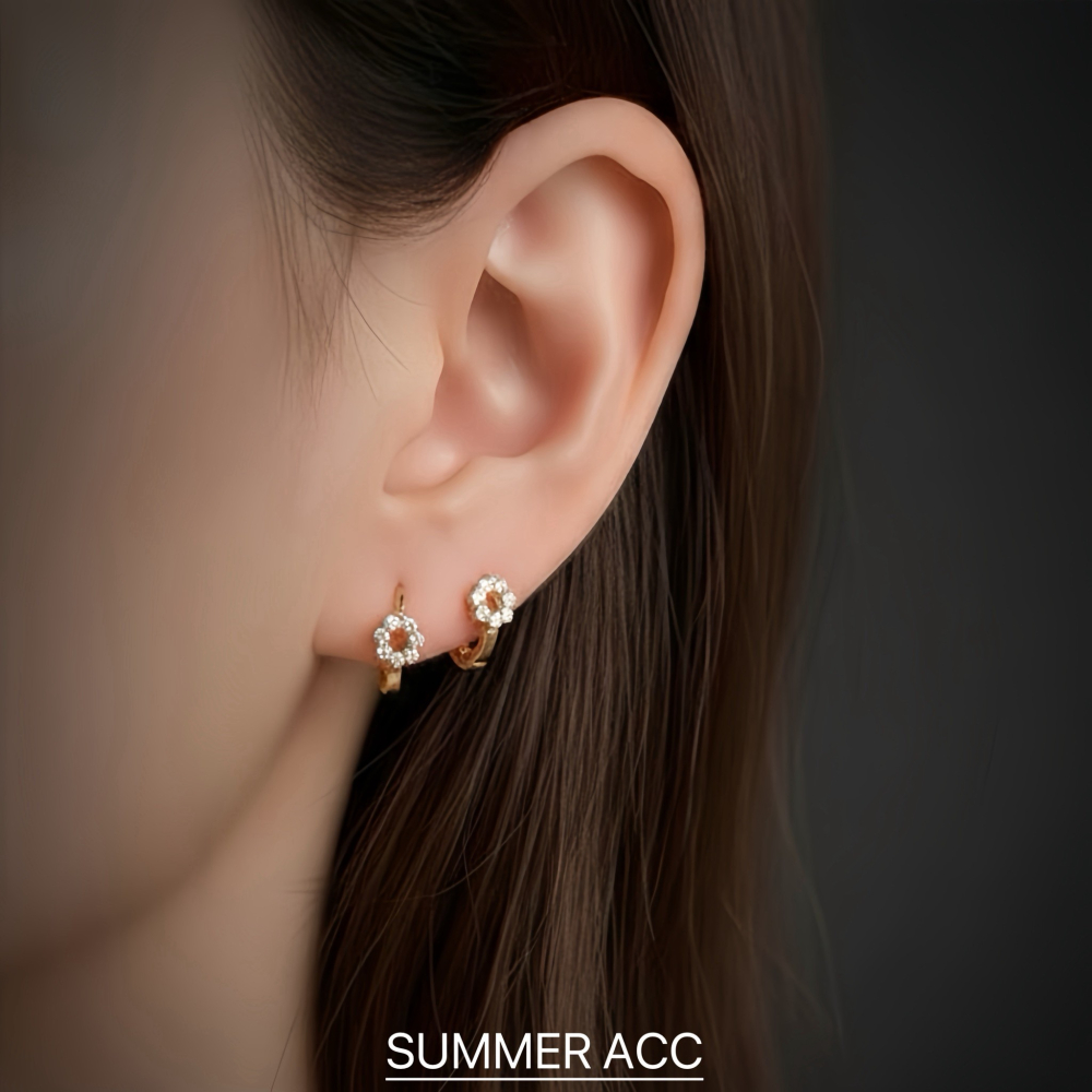 SUMMER韓 銀飾💫［925純銀］排鑽小圓扣✨閃亮鑽圈圈 純銀耳環 耳骨環 迷你貼耳 耳扣耳環 正韓 圈圈耳環-細節圖3