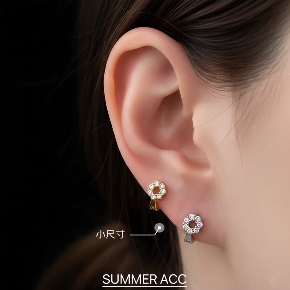 SUMMER韓 銀飾💫［925純銀］排鑽小圓扣✨閃亮鑽圈圈 純銀耳環 耳骨環 迷你貼耳 耳扣耳環 正韓 圈圈耳環-規格圖9