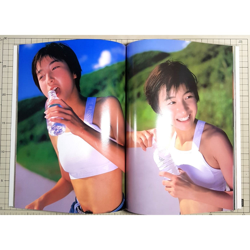 [長夜餘火]免運 現貨24小時出貨 廣末涼子 初寫真集 R 書腰 攝影 齊藤清貴 自有書 無章釘-細節圖4